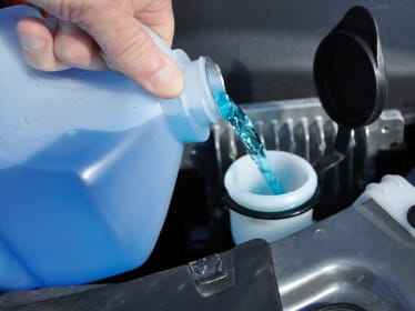 New restriction on methanol in car windscreen washing fluids - European  Commission