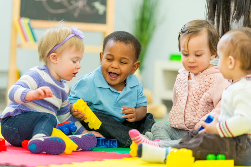 toddlers playing